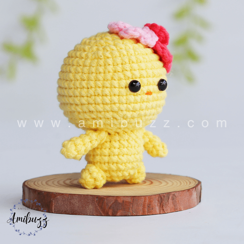 Amigurumi little Chicken - Free Crochet pattern by AmiBuzz