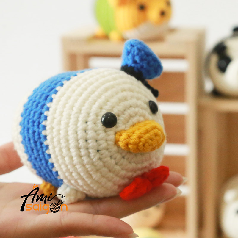 Donald duck amigurumi free pattern