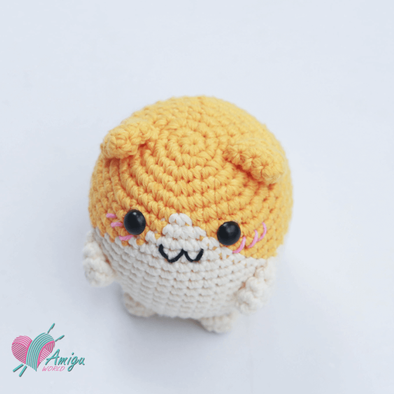 Crochet Cat Amigurumi: A Petite Pocket-Sized Companion