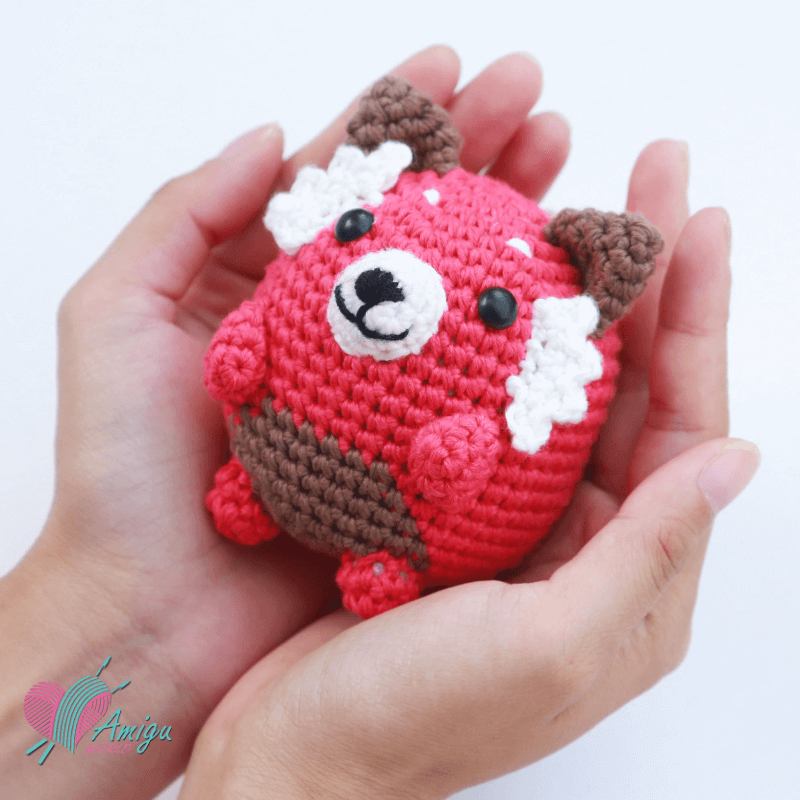 Amigurumi little Aggretsuko crochet pattern by AmiguWorld