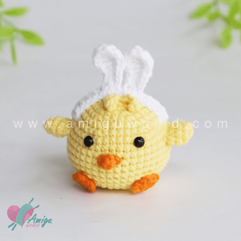 Amigurumi Chicken - Free Crochet pattern by AmiguWorld