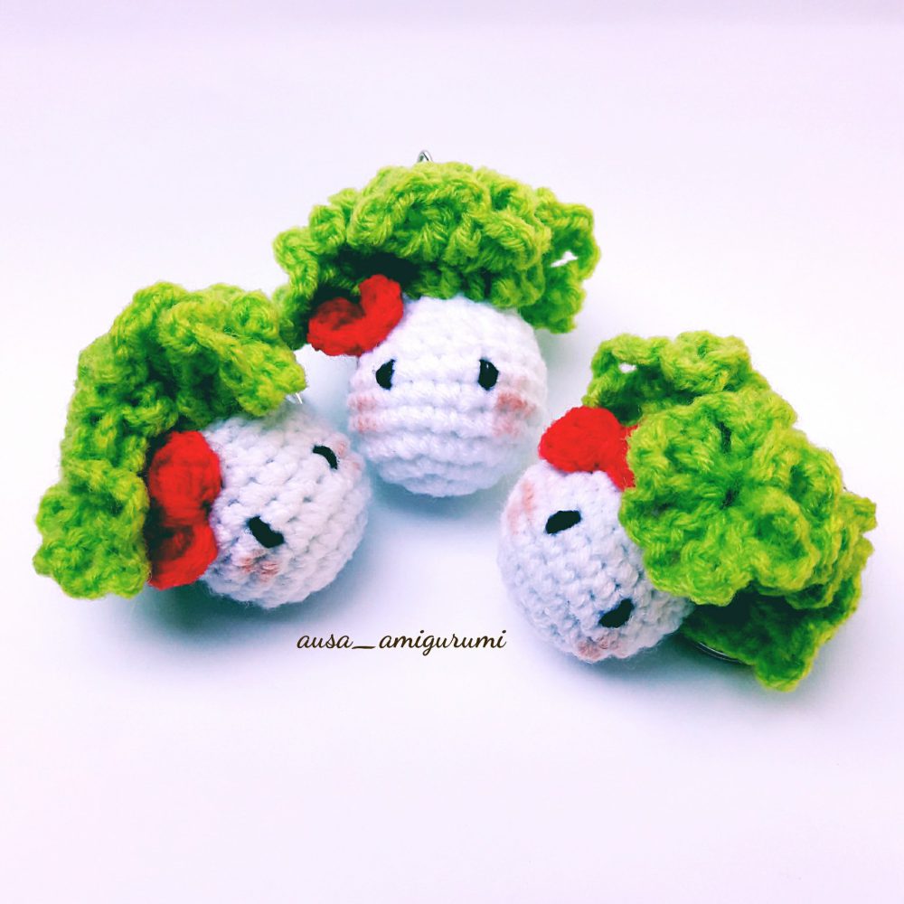 Cute cabbage keychain amigurumi crochet pattern