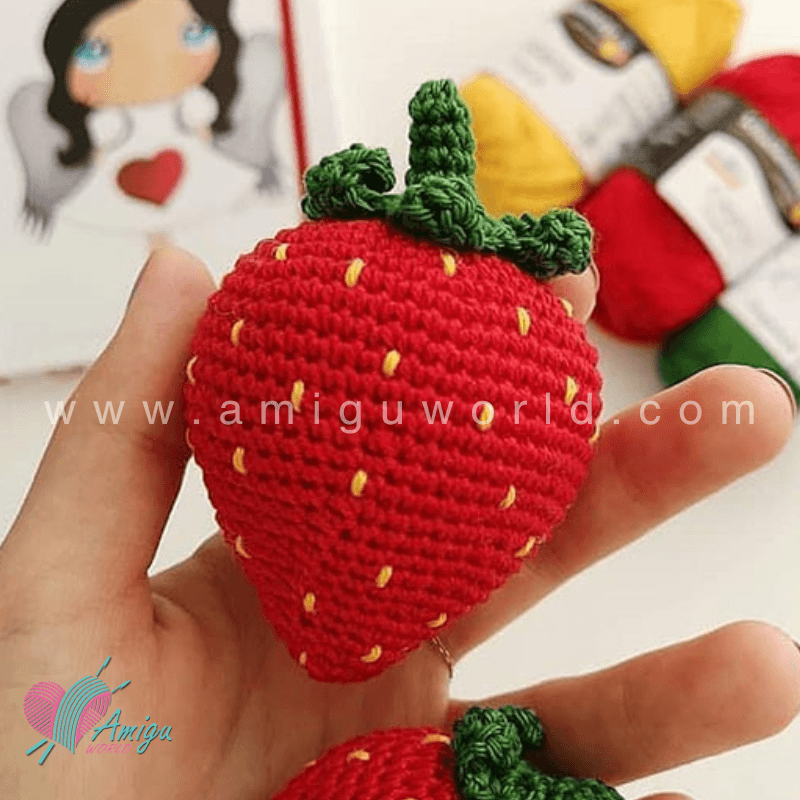 big strawberry plushie amigurumi crochet pattern
