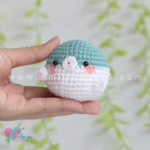 Chubby fish keychain amigurumi free crochet pattern