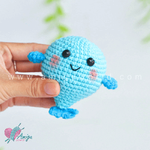 Cute dolphin amigurumi free crochet pattern for beginners