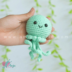 Jellyfish amigurumi free crochet pattern
