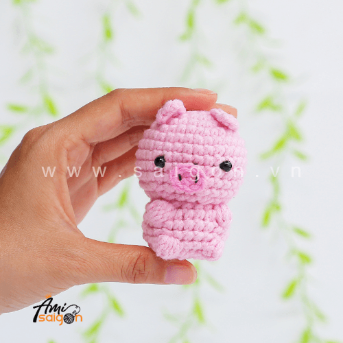 No Sew Amigurumi Tiny Pig Free Crochet Pattern