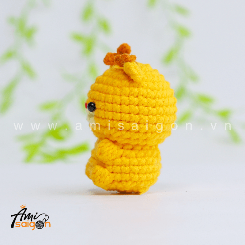 Yellow reindeer amigurumi free crochet pattern by AmiSaigon